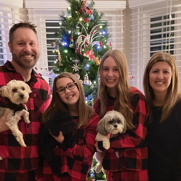 Meet your Posher, Taylor - Picture 1 of 1